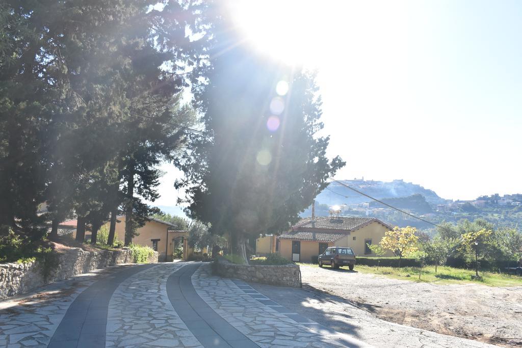 Azienda Agrituristica Biologica Il Querceto Santa Severina Ngoại thất bức ảnh