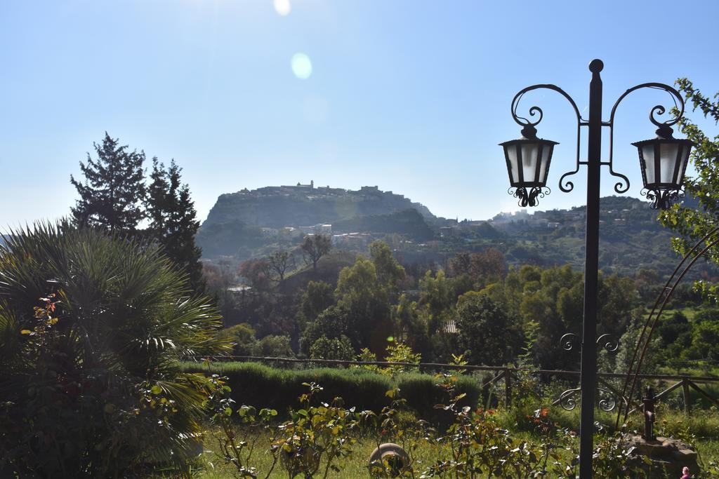 Azienda Agrituristica Biologica Il Querceto Santa Severina Ngoại thất bức ảnh